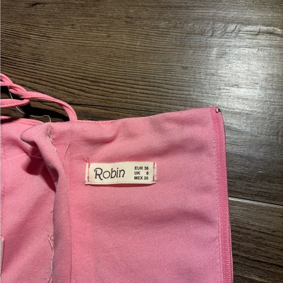 extra small pink crop top - Picture 3 of 3